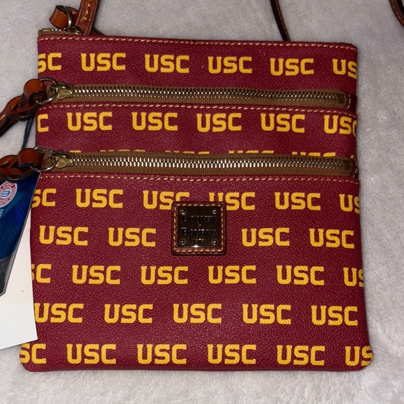 BNWT USC Triple Zip Crossbody Bag - by Dooney & Bourke “Sold Out” - Picture 2 of 10